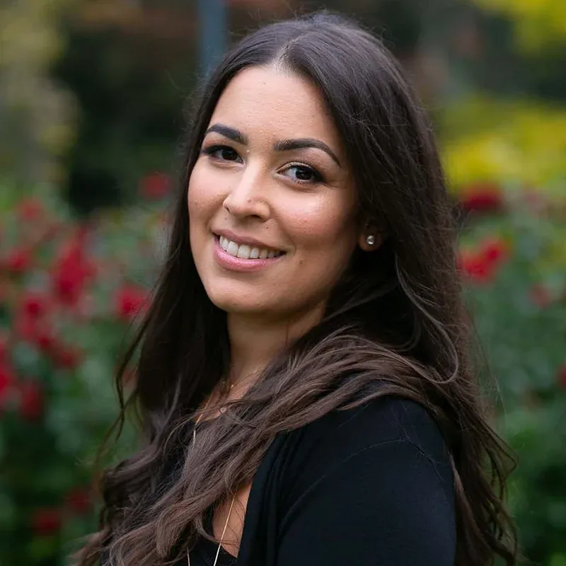 Carrine Gelmon – bio photo