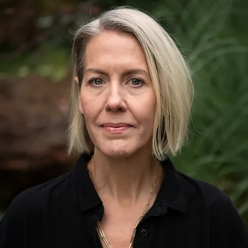 Photo of Julie Threapleton